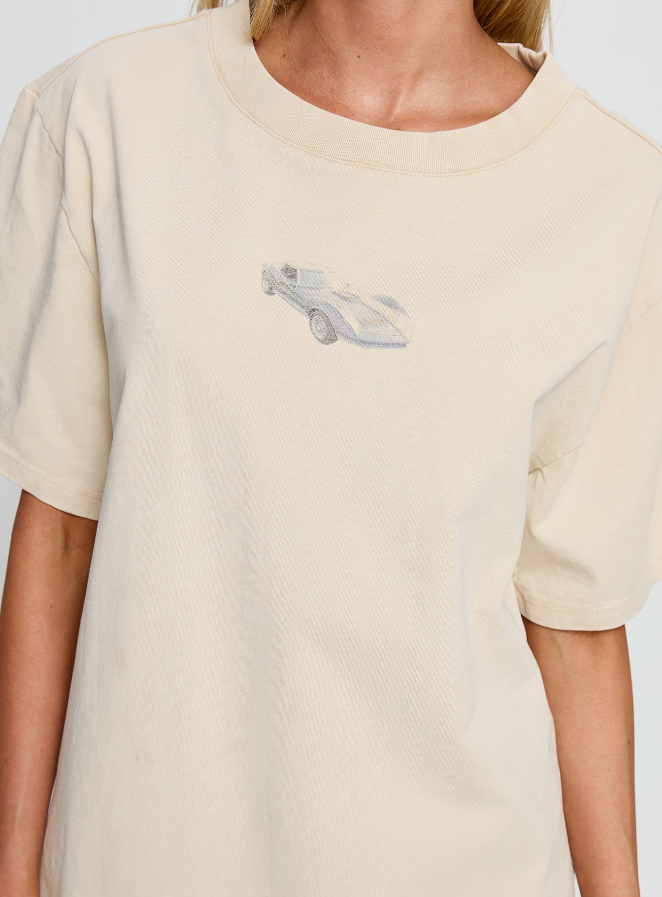Corvette Classics Oversized Graphic Top Beige