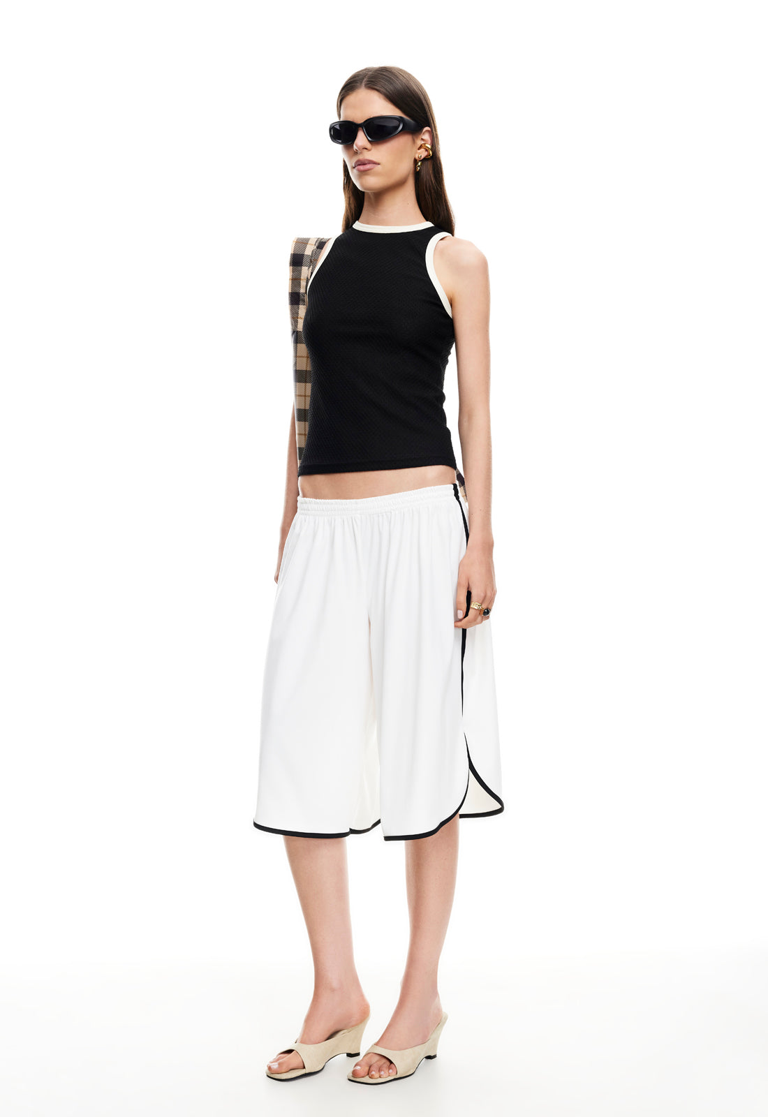 SPECTATE SHORT - PORCELAIN